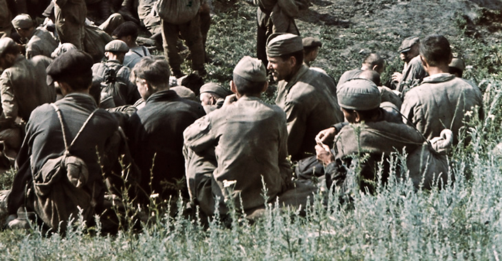 Soldaten der Sowjetarmee 1942 in Kriegsgefangenschaft © FORTEPAN